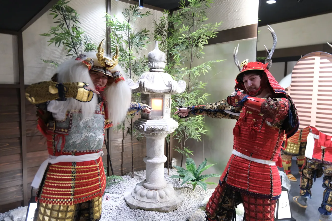中庭（灯籠）